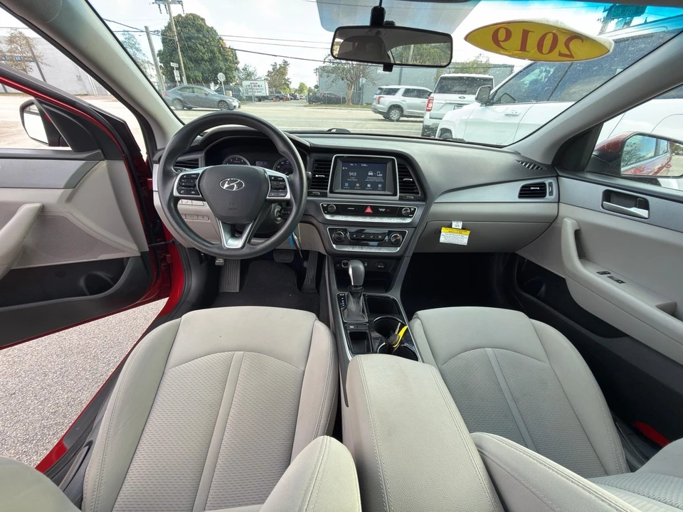 2019 Hyundai Sonata - Image 9 of 11