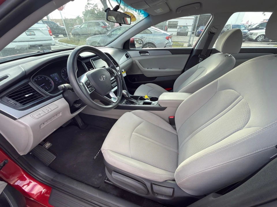 2019 Hyundai Sonata - Image 8 of 11