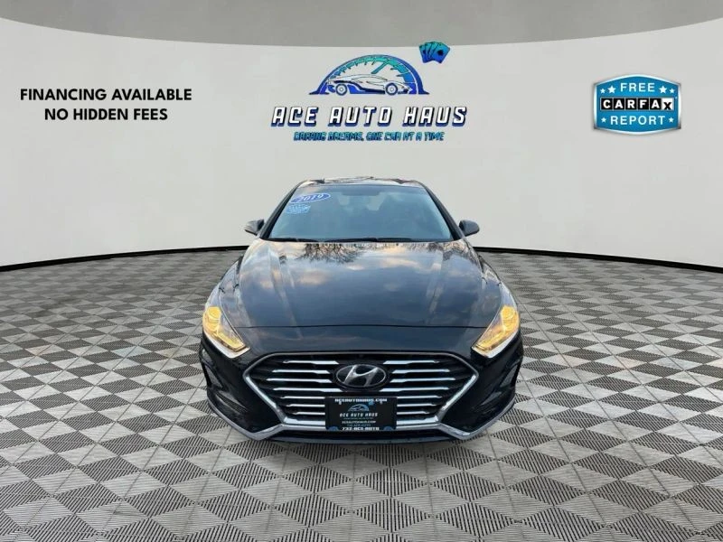 2019 Hyundai Sonata - Image 2 of 12