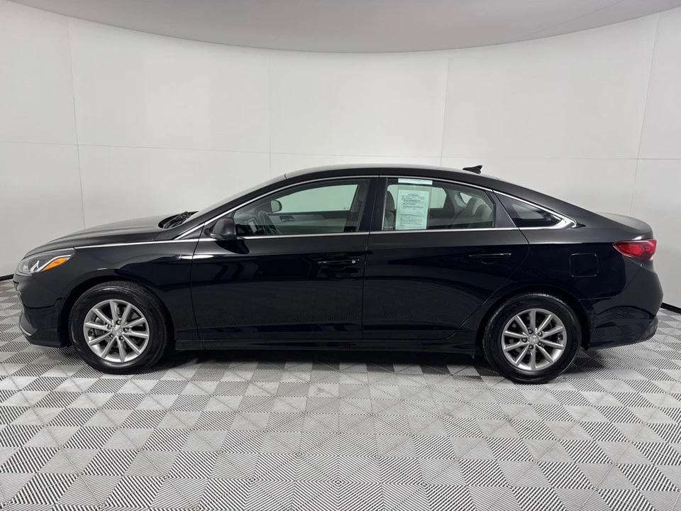 2019 Hyundai Sonata - Image 8 of 12