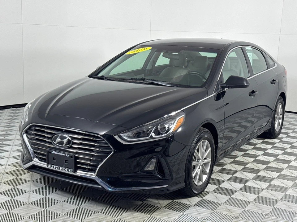 2019 Hyundai Sonata - Image 10 of 12
