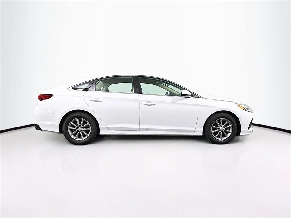2019 Hyundai Sonata - Image 8 of 12