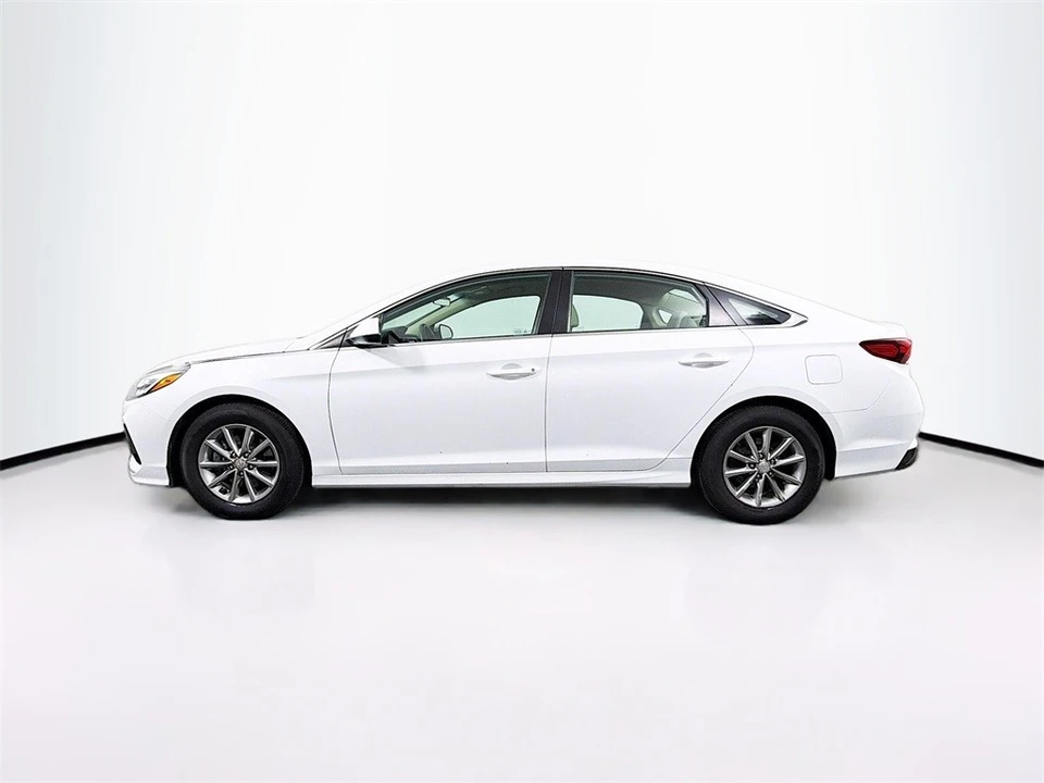 2019 Hyundai Sonata - Image 4 of 12
