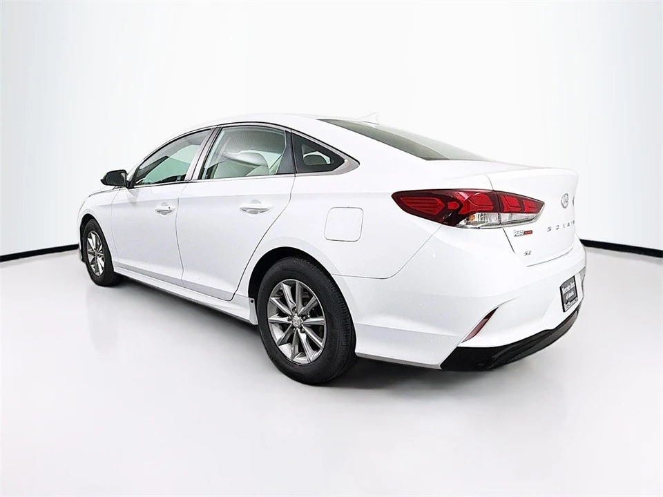 2019 Hyundai Sonata - Image 5 of 12