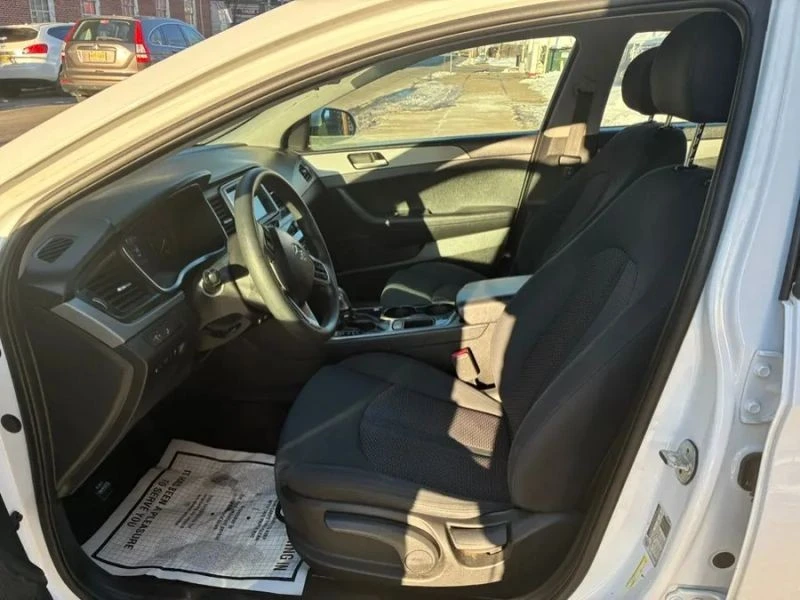 2019 Hyundai Sonata - Image 8 of 12