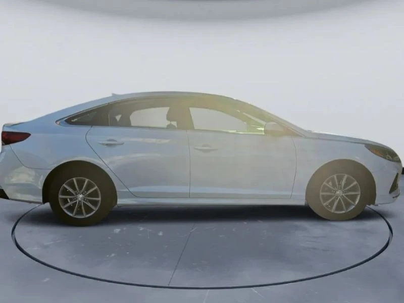 2019 Hyundai Sonata - Image 4 of 12