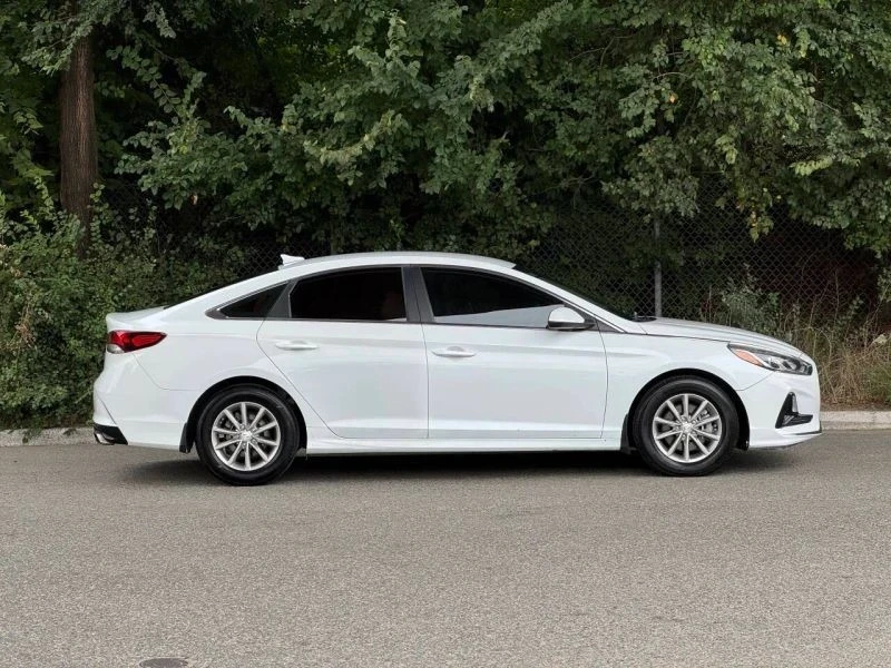 2019 Hyundai Sonata - Image 4 of 12