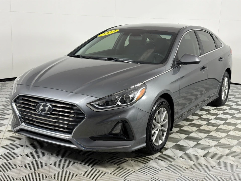 2019 Hyundai Sonata - Image 10 of 12