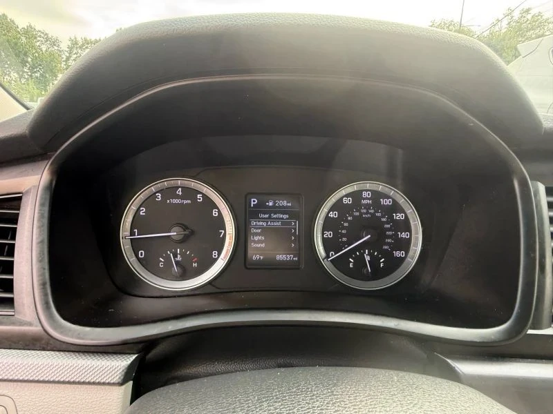 2019 Hyundai Sonata - Image 10 of 12
