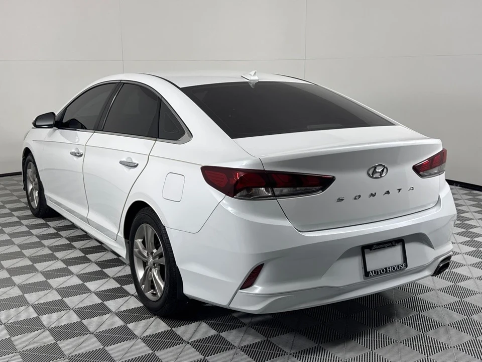 2019 Hyundai Sonata - Image 7 of 12