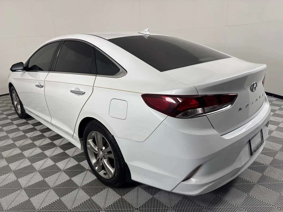 2019 Hyundai Sonata - Image 8 of 12