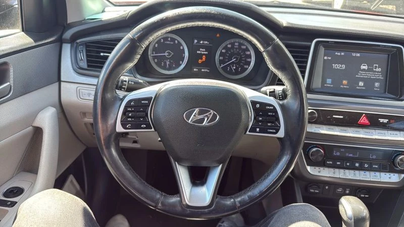 2019 Hyundai Sonata - Image 10 of 12