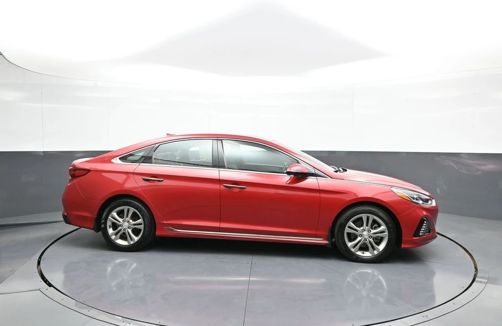 2019 Hyundai Sonata - Image 5 of 12