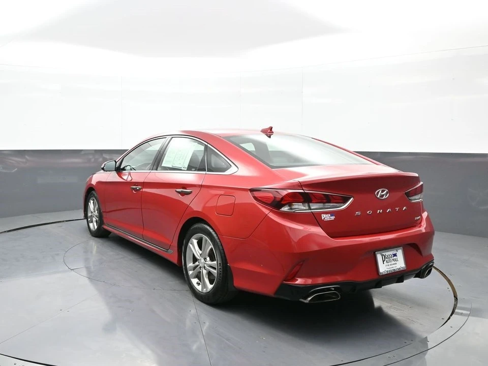 2019 Hyundai Sonata - Image 8 of 12
