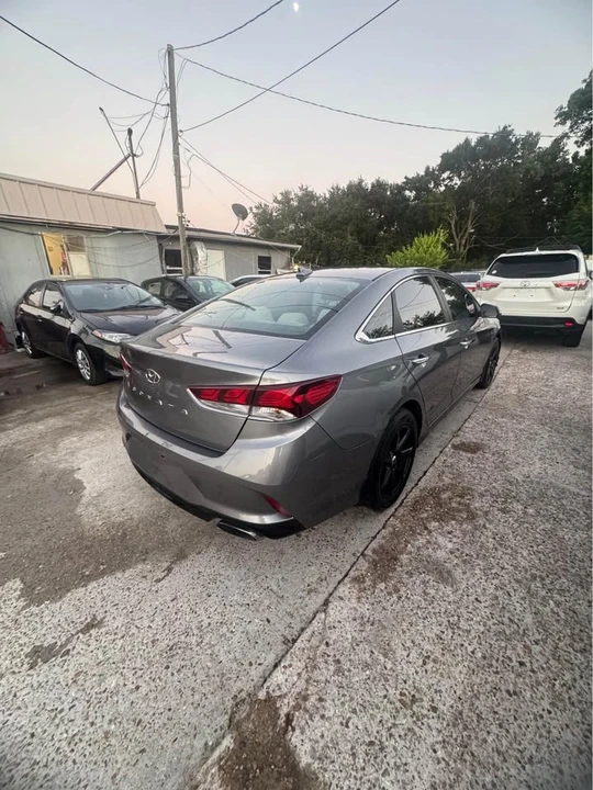 2019 Hyundai Sonata - Image 2 of 11