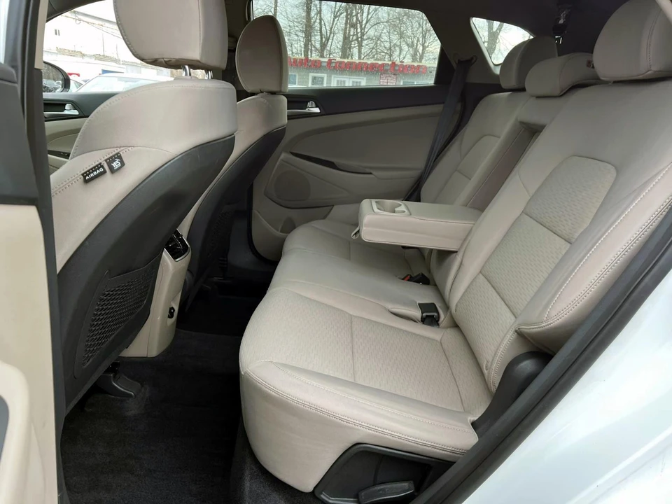 2019 Hyundai Tucson - Image 10 of 21