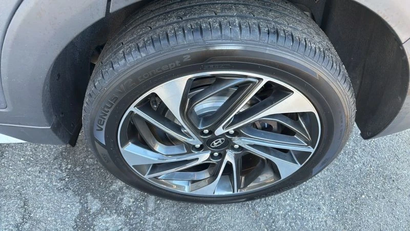 2019 Hyundai Tucson - Image 9 of 12