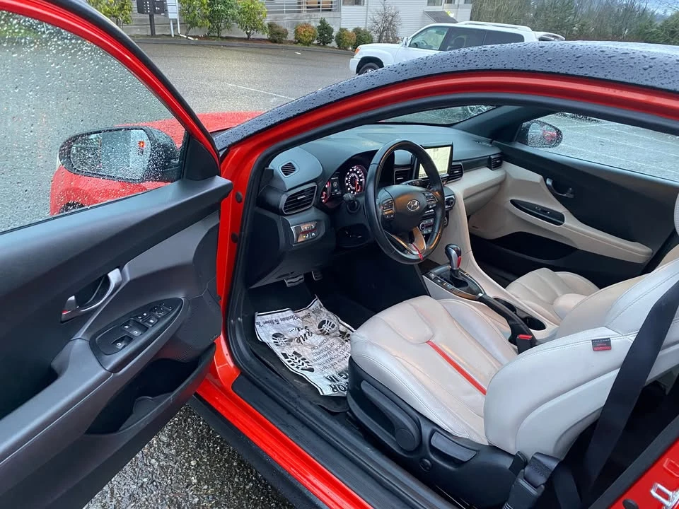 2019 Hyundai Elantra - Image 12 of 20