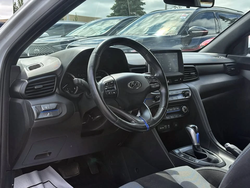 2019 Hyundai Veloster - Image 8 of 20