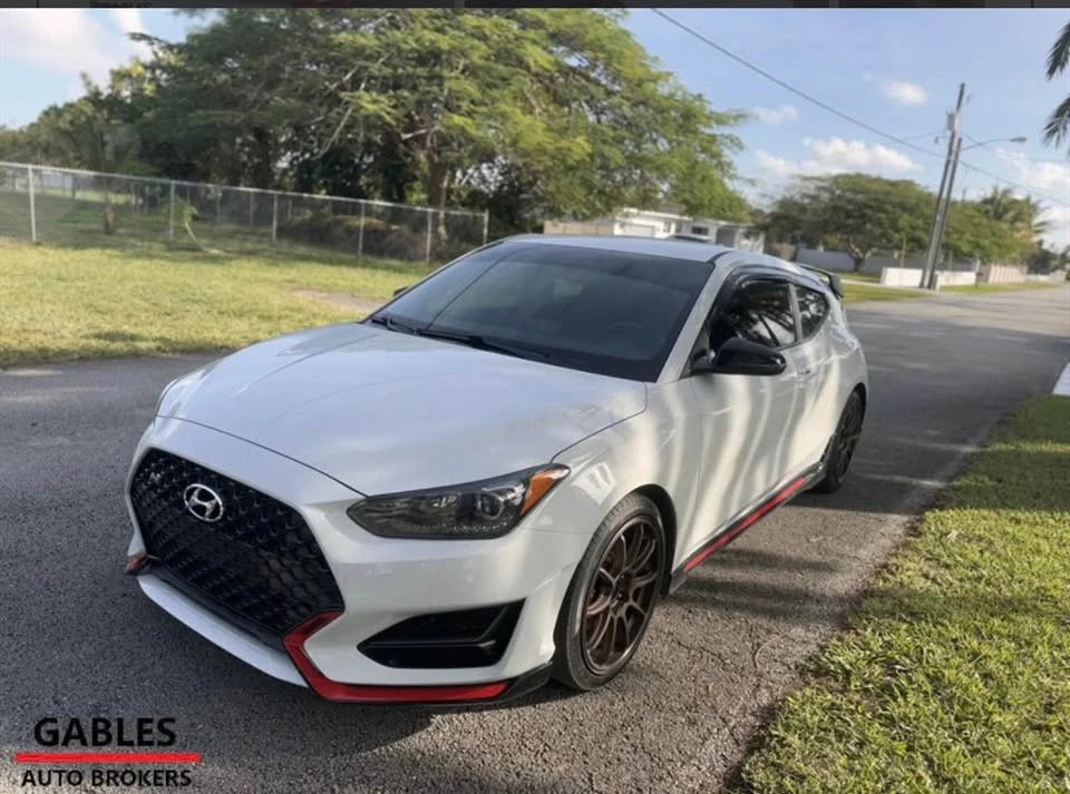 2019 Hyundai Veloster N - Image 2 of 10