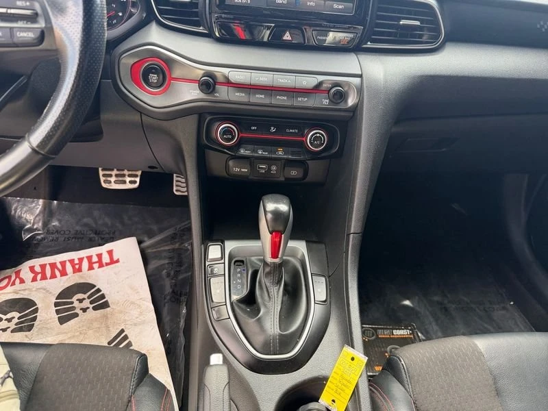 2019 Hyundai Veloster - Image 15 of 20