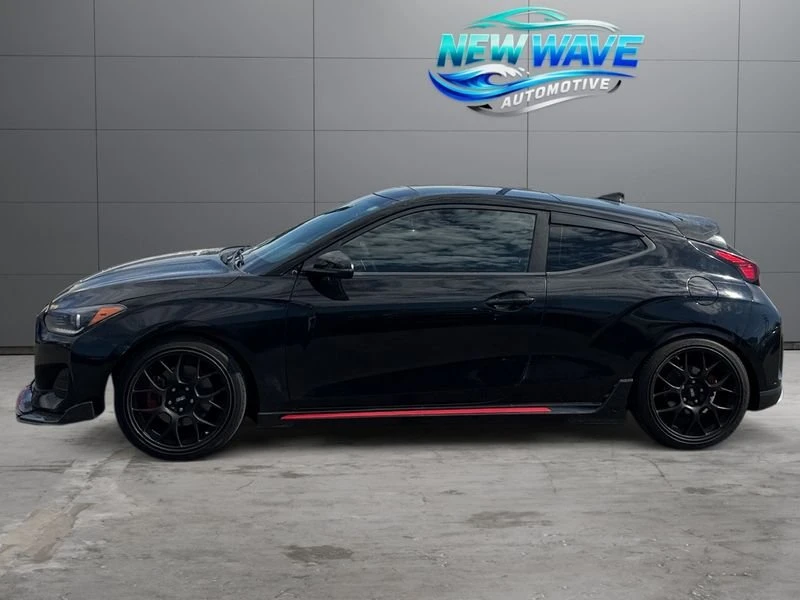 2019 Hyundai Veloster - Image 2 of 20