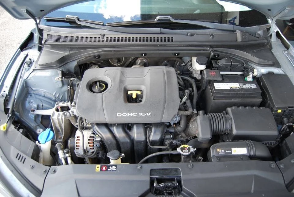 2019 Hyundai Veloster N - Image 8 of 11