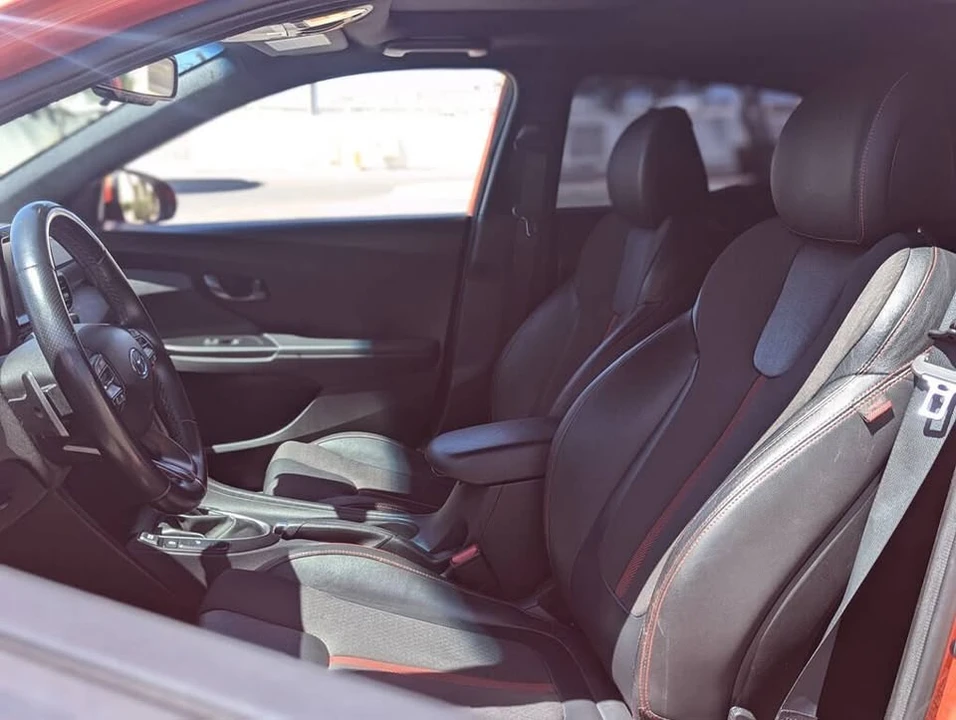 2019 Hyundai Veloster N - Image 8 of 10