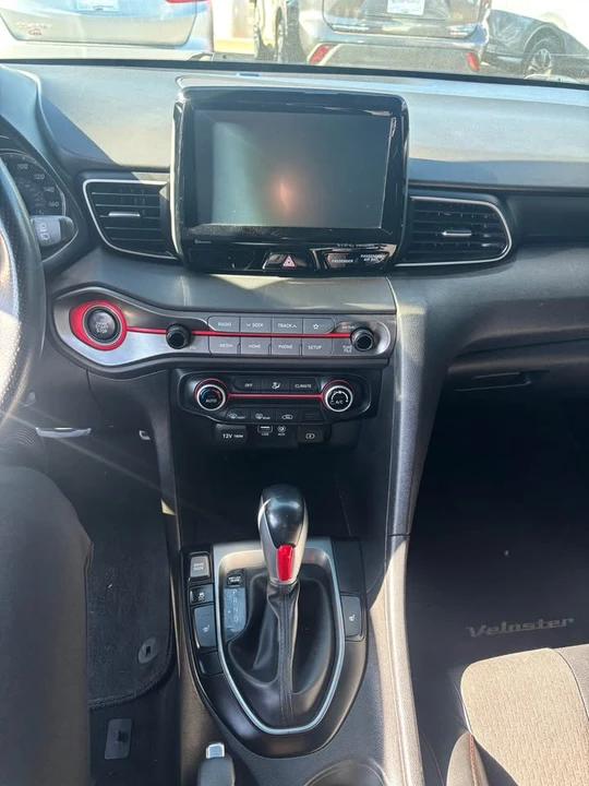 2019 Hyundai Veloster N - Image 14 of 15