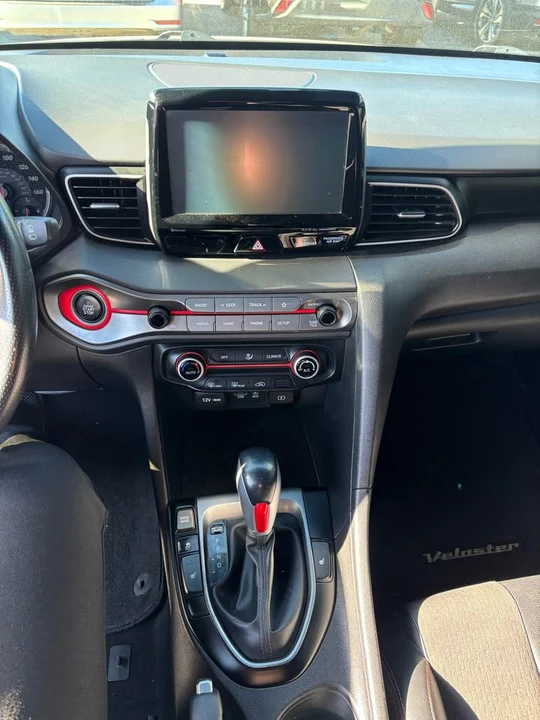 2019 Hyundai Veloster N - Image 12 of 15