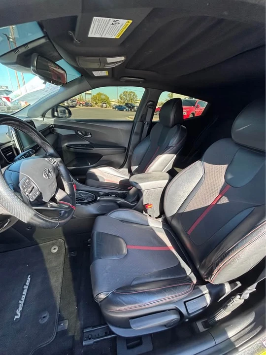 2019 Hyundai Veloster N - Image 9 of 15