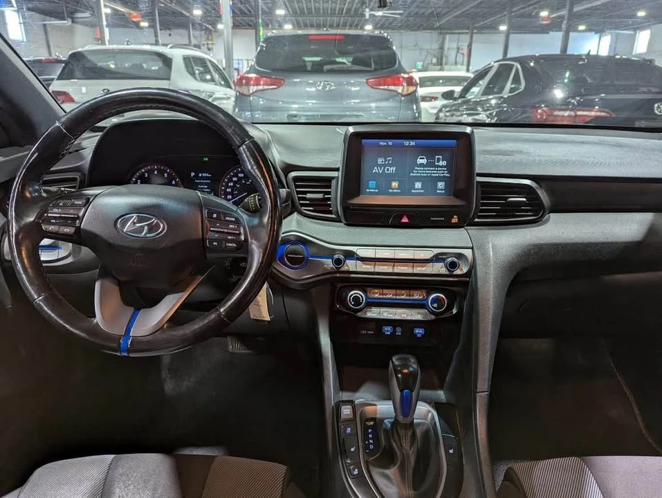 2019 Hyundai Veloster - Image 5 of 9