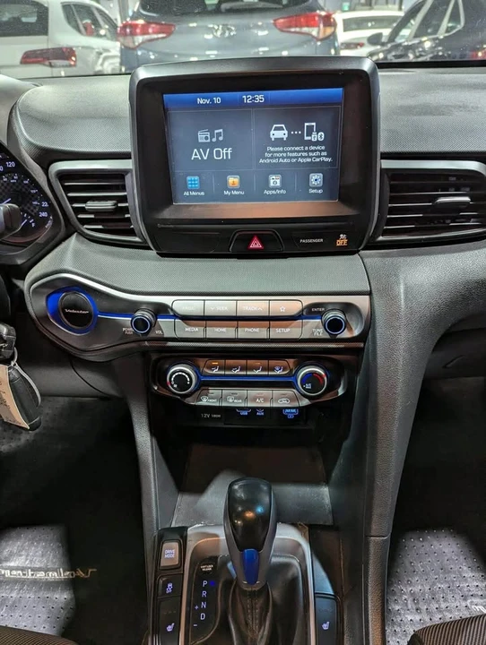 2019 Hyundai Veloster - Image 6 of 9