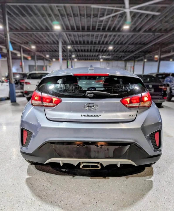 2019 Hyundai Veloster - Image 4 of 9