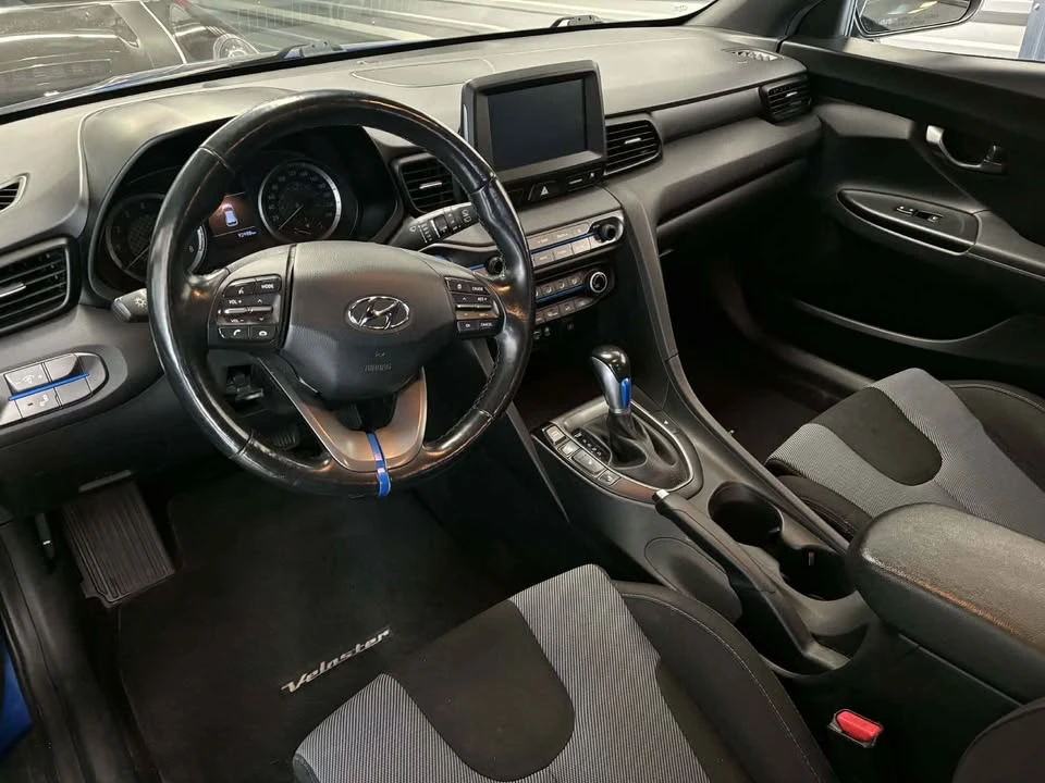 2019 Hyundai Veloster N - Image 7 of 10