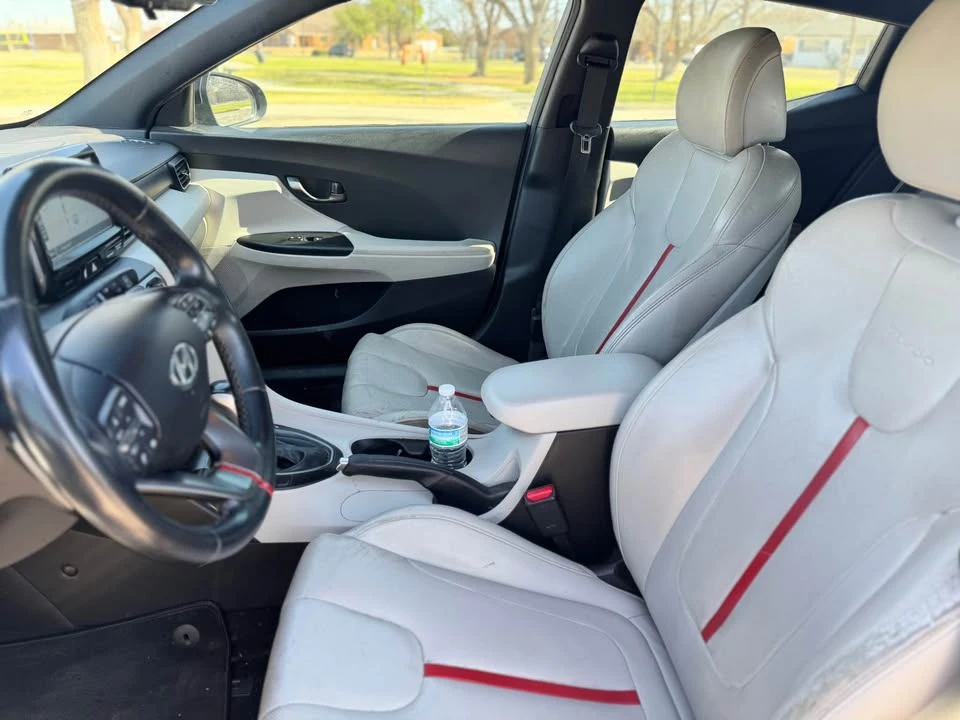 2019 Hyundai Veloster N - Image 11 of 16