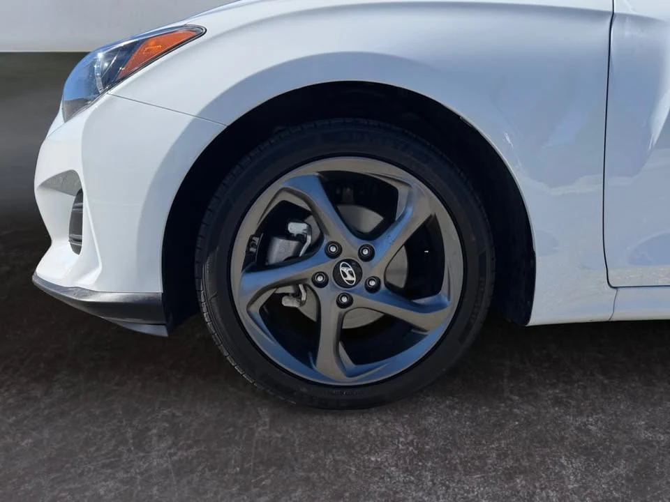 2019 Hyundai Veloster - Image 9 of 20
