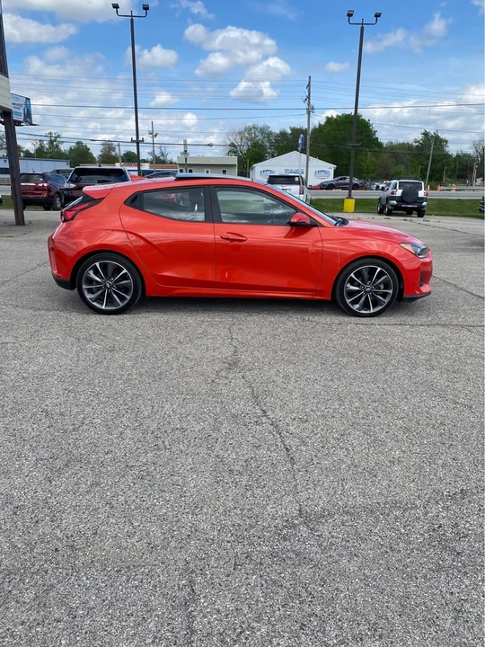 2019 Hyundai Veloster - Image 3 of 18