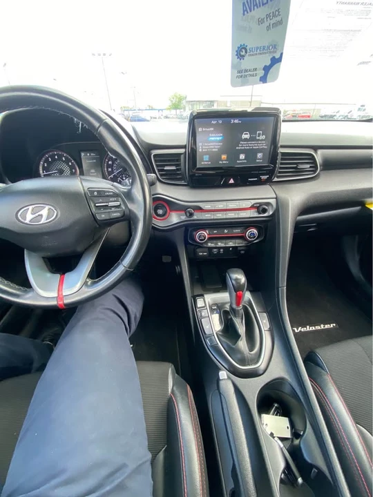 2019 Hyundai Veloster - Image 18 of 18