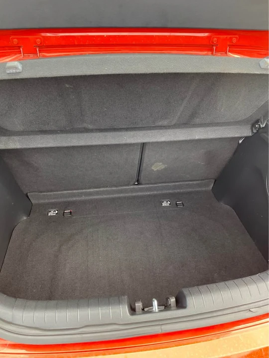 2019 Hyundai Veloster - Image 11 of 18
