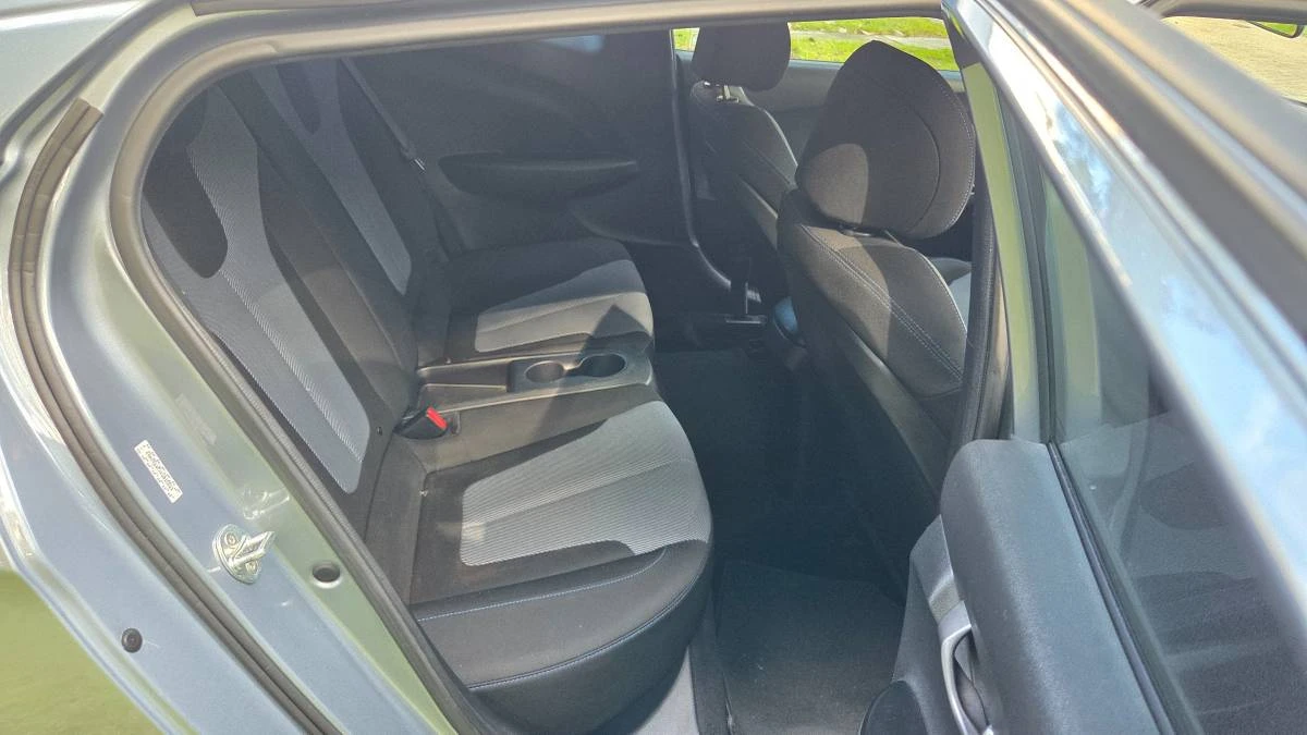 2019 Hyundai Veloster - Image 13 of 22