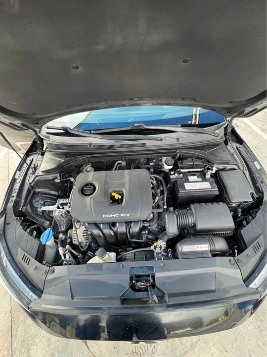 2019 Hyundai Veloster - Image 9 of 10
