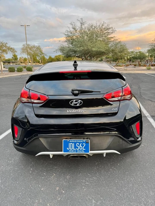 2019 Hyundai Veloster - Image 5 of 10