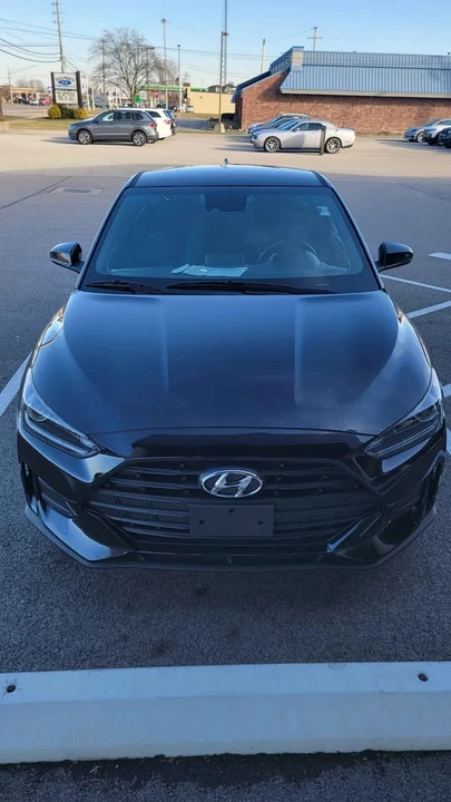 2019 Hyundai Veloster - Image 2 of 11