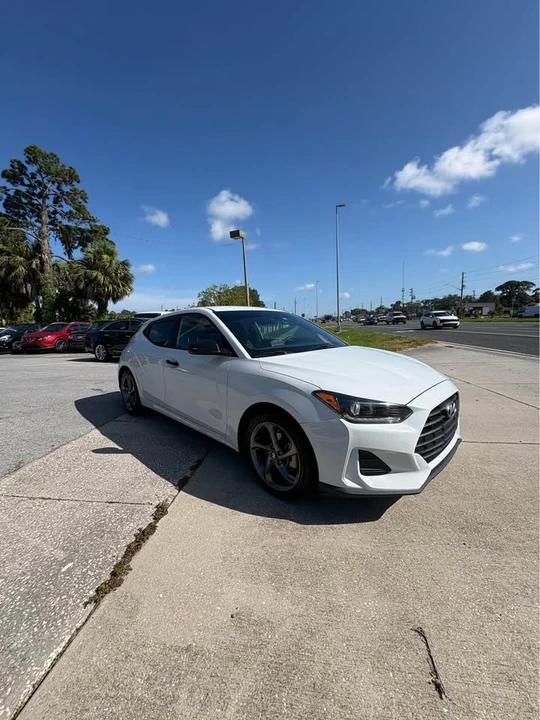 2019 Hyundai Veloster - Image 3 of 15