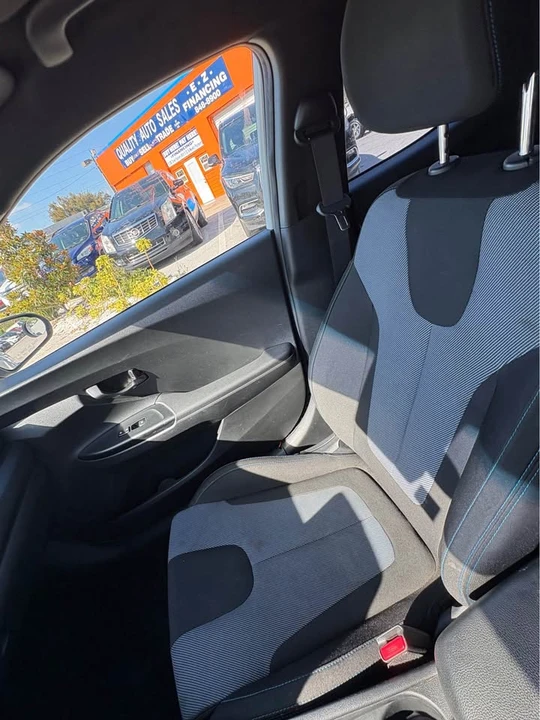 2019 Hyundai Veloster - Image 15 of 15