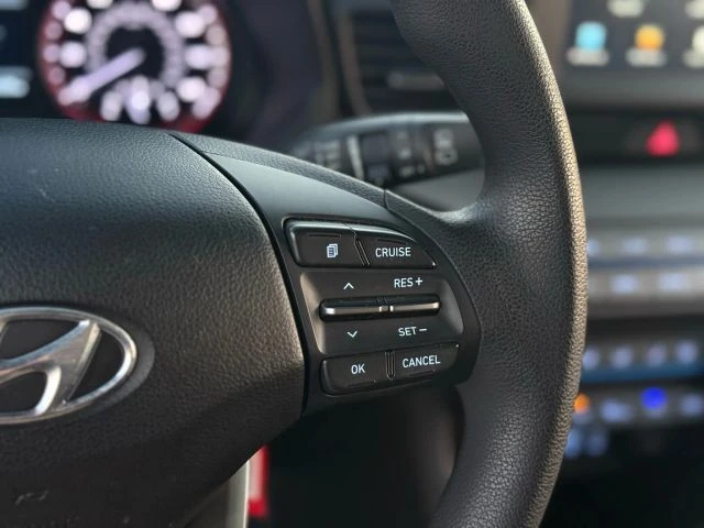2019 Hyundai Veloster - Image 18 of 21