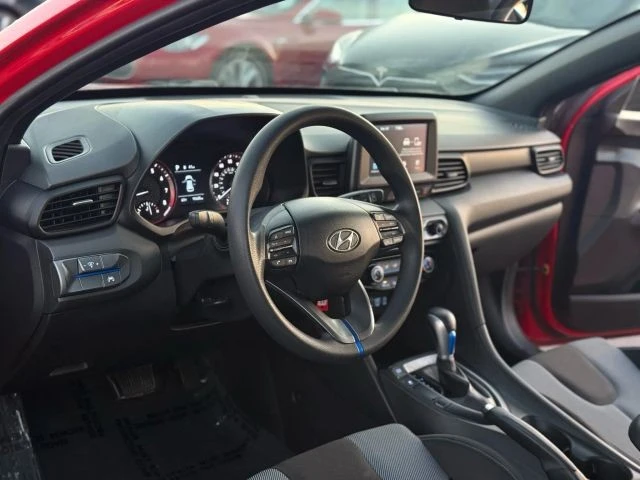 2019 Hyundai Veloster - Image 15 of 21