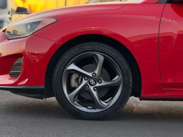 2019 Hyundai Veloster - Image 7 of 12