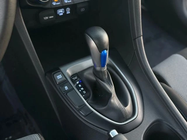 2019 Hyundai Veloster - Image 19 of 21